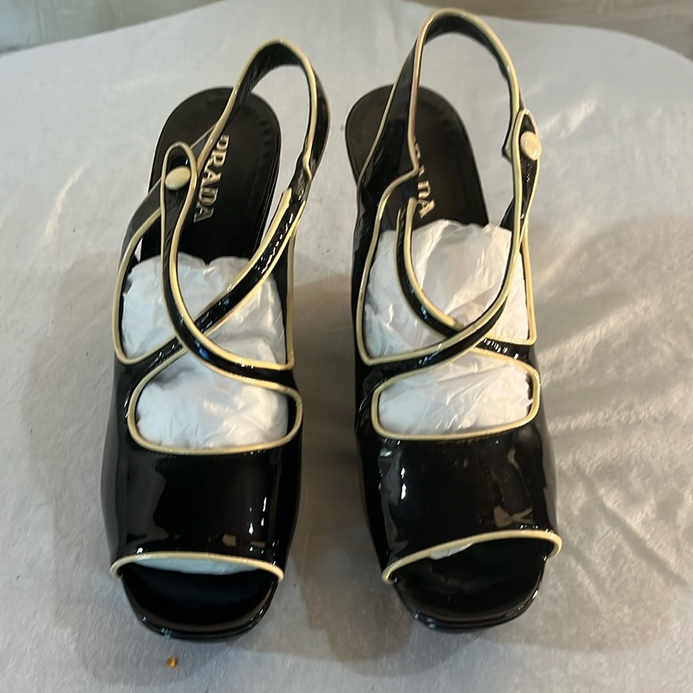 Prada Black Patent Leather Peep-Toe Wedges with Cream Leather Trim Sz 39US/39EU